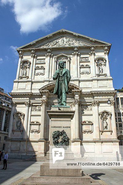 Italy  Lombardy  Milan  Alessandro Manzoni statue and San Fedele church