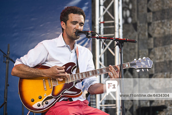 South African-Swiss singer and songwriter Brendan Adams performing live at the Blue Balls Festival  Pavilion at the lake  Lucerne  Switzerland  Europe