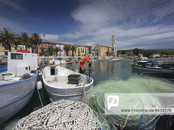 Hafen von Sapri  Cilento  Kampanien  Süditalien  Italien  Europa  ÖffentlicherGrund