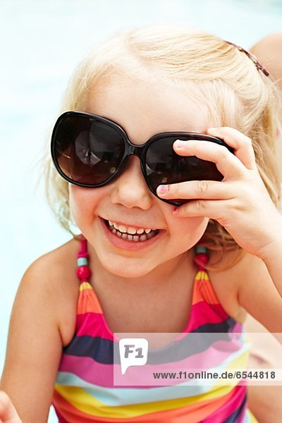 Portrait Kleidung Sonnenbrille Mädchen
