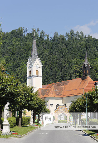 Österreich  Steiermark  Blick auf die Wallfahrtskirche Maria Lankowitz