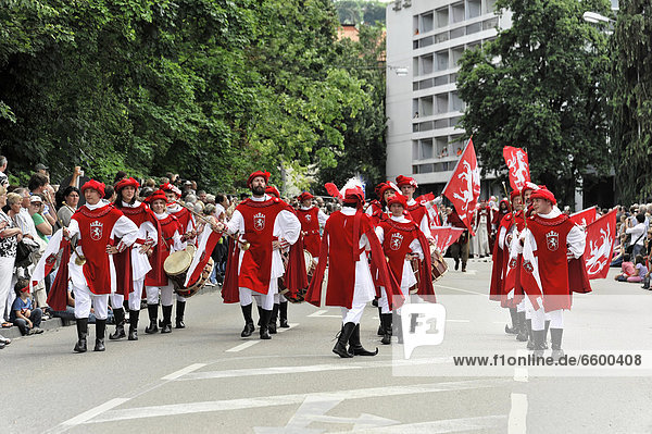Teilnehmer vom Stauferzug Staufersaga 08.07.2012 850 Jahre Gmünd Schwäbisch Gmünd Baden-Württemberg Deutschland Europa