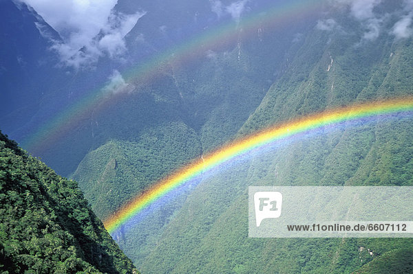 folgen  über  Tal  vorwärts  Inka  Regenbogen