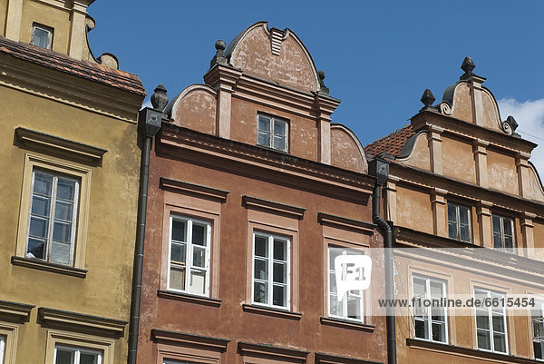 Tenement Houses In Kanonia Square  Part Of The Unesco World Heritage Site Old Town District Of Warsaw  Poland ©David Potter / Axiom