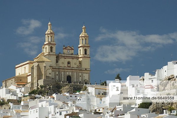 Gebäude weiß Kirche Andalusien Olvera Spanien