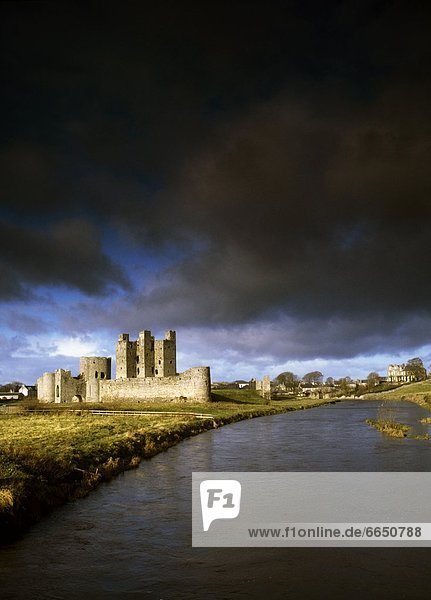 beschneiden  County Meath  Irland  Trim Castle