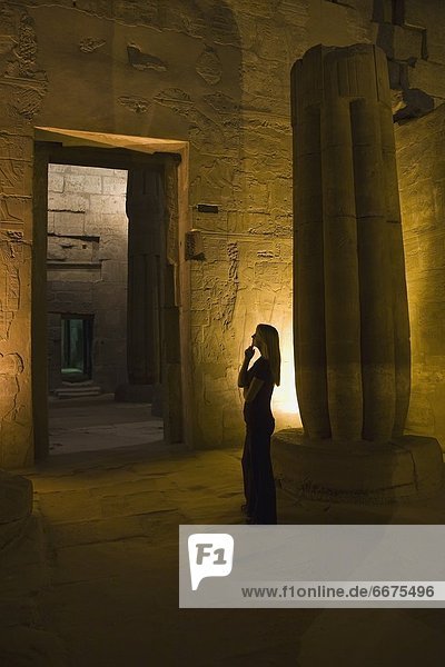Frau  Nacht  Tourist  Ägypten  Luxor