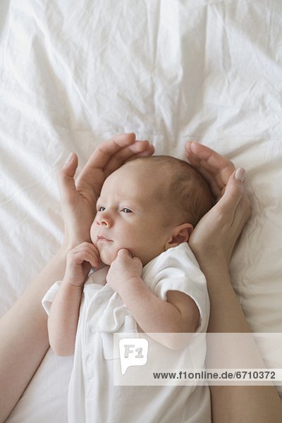 Neugeborenes  neugeboren  Neugeborene  halten  Mutter - Mensch