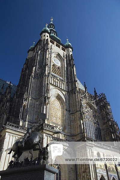 St. Vitus Cathedral  Prague  Czech Republic