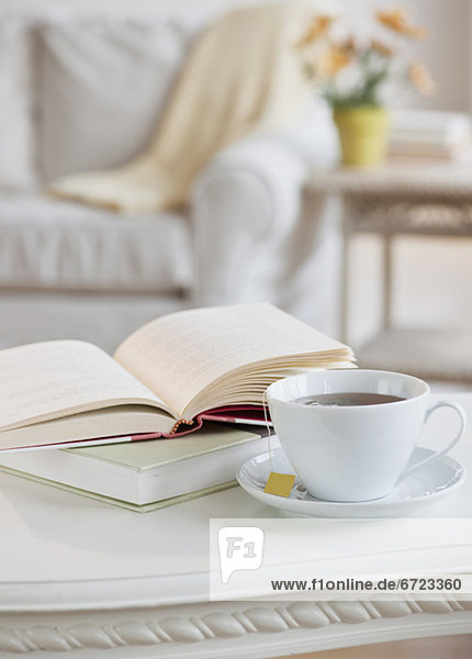 Buch Kaffee Taschenbuch Tisch