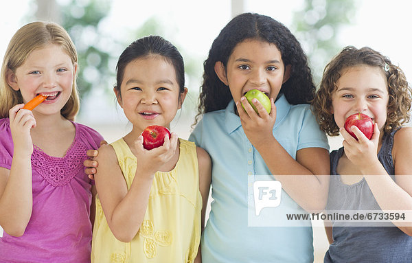 Portrait  Frucht  Mädchen  essen  essend  isst