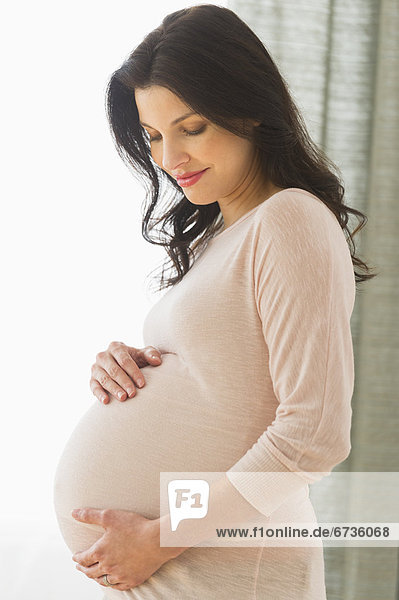 Portrait der schwangeren Frau