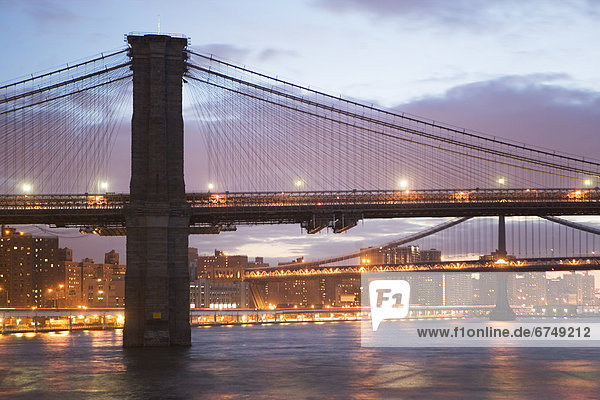 USA  New York State  New York City  Brooklyn Bridge at dusk