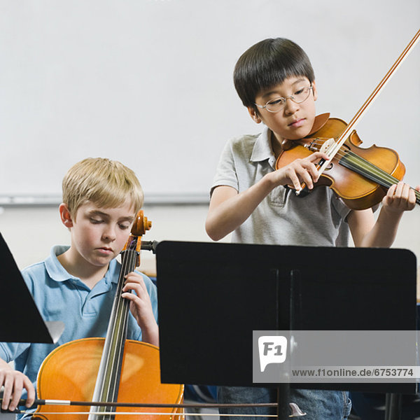 Musik  Schule  Student  Schulklasse  Klasse  spielen