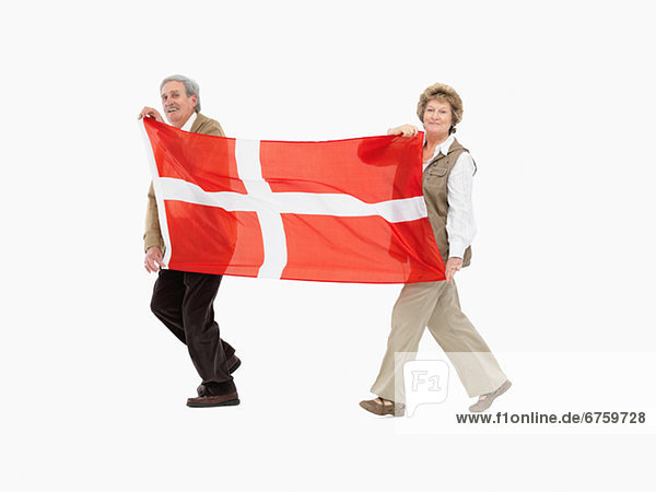 Mensch  zwei Personen  Menschen  tragen  Dänemark  Fahne  2
