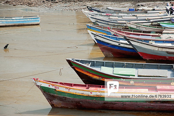 Panama City  Hauptstadt  niedrig  Küste  Boot  Gezeiten  angeln  Panama