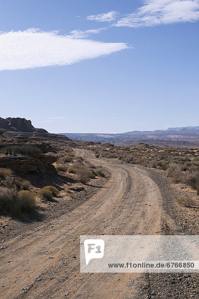 Fernverkehrsstraße  Wüste  schmutzig  Arizona