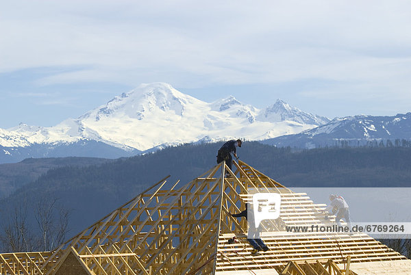 bauen arbeiten Hintergrund Berg Teamwork Bäcker Eigentumswohnung British Columbia neues Zuhause