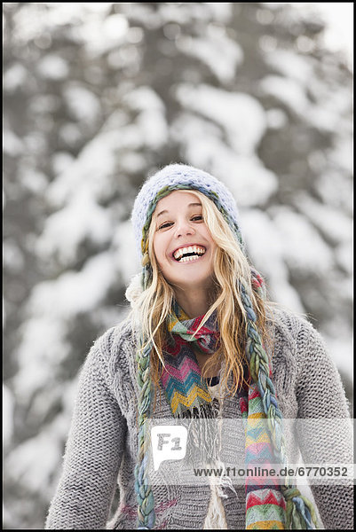 USA  Utah  Salt Lake City  portrait of young woman in winter clothing