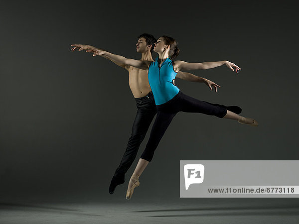Tänzer  Paar  Paare  üben  Ballett