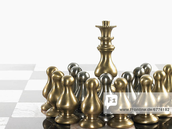 umgeben Schach Gegenstand Bauer Bauern Königin