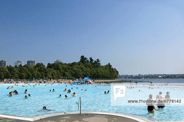 Pool at Second Beach on English Bay  Stanley Park  Vancouver  British Columbia