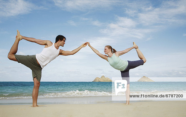 halten  Strand  jung  Yoga  02 Position  Hawaii  Oahu