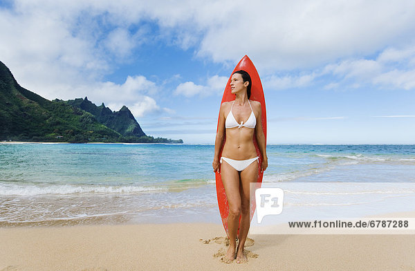stehend  Frau  Strand  Surfboard  Hawaii  Kauai