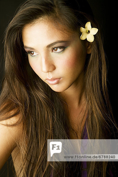 Hawaii  Studio Headshot of ein schönes Mädchen.