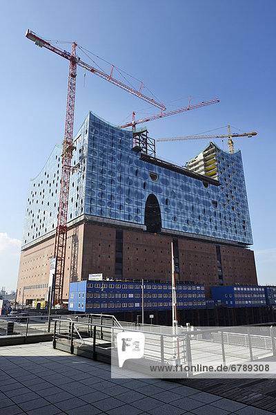 Im Bau befindliche Elbphilharmonie  Sandtorhafen  HafenCity  Hansestadt Hamburg  Deutschland  Europa