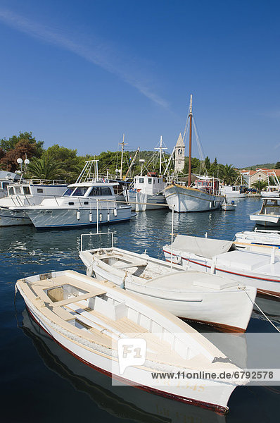 Boats in the harbour of Kukljica  Ugljan Island  Adriatic Sea  Zadar  Dalmatia  Croatia  Europe
