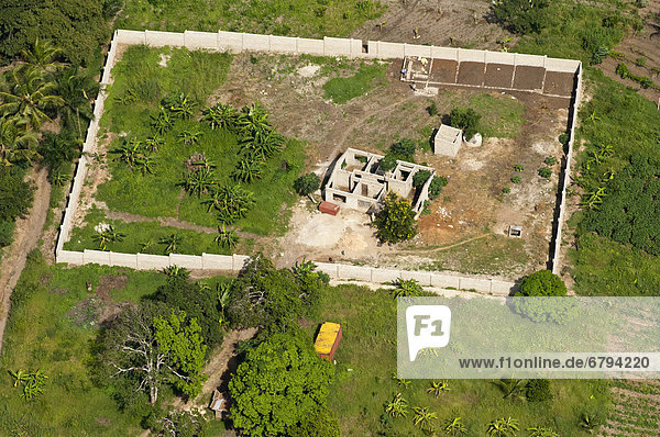 Aerial view  house under construction in a suburb of Dar es Salaam  Tanzania  Africa