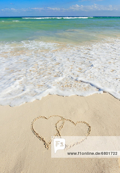 Deutschland Ostsee Herz Im Sand Am Strand Gezeichnet