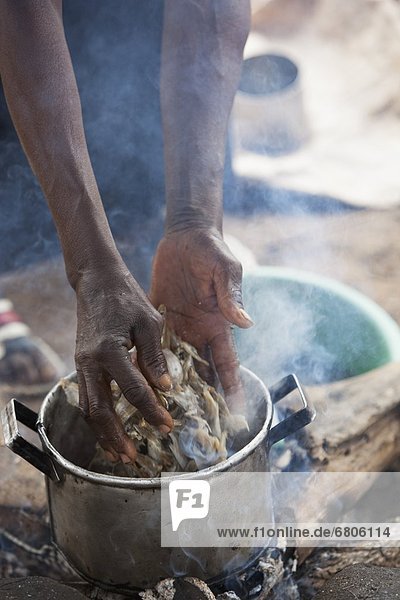 Lebensmittel  Mensch  Feuer  Afrika  Mosambik