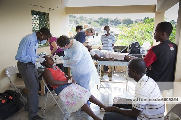 Dentists Volunteer Their Dentistry To Help Haitian People Who Are Living In Poverty  Grand Saline  Haiti