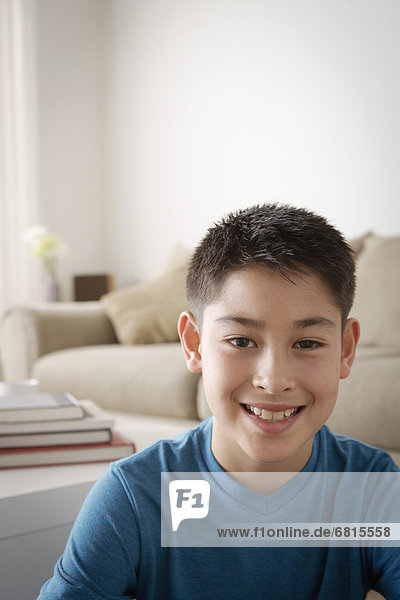 Portrait lächeln Junge - Person 10-11 Jahre 10 bis 11 Jahre