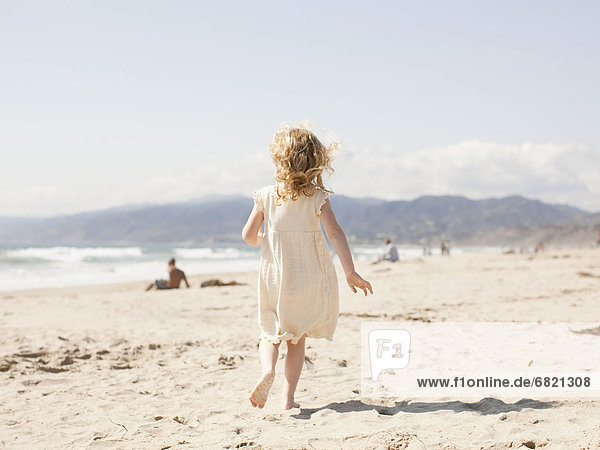 Vereinigte Staaten von Amerika USA Fröhlichkeit Strand rennen jung 5-6 Jahre 5 bis 6 Jahre Mädchen