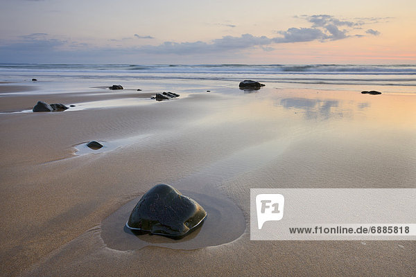 niedrig  Wasserrand  Europa  Strand  Großbritannien  Gezeiten  Sand  Cornwall  England