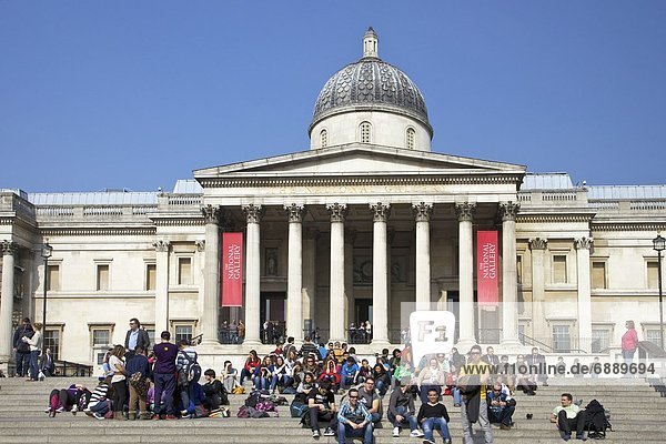 Außenaufnahme  Europa  Großbritannien  London  Hauptstadt  Tourist  Galerie  Gast  England  Trafalgar Square