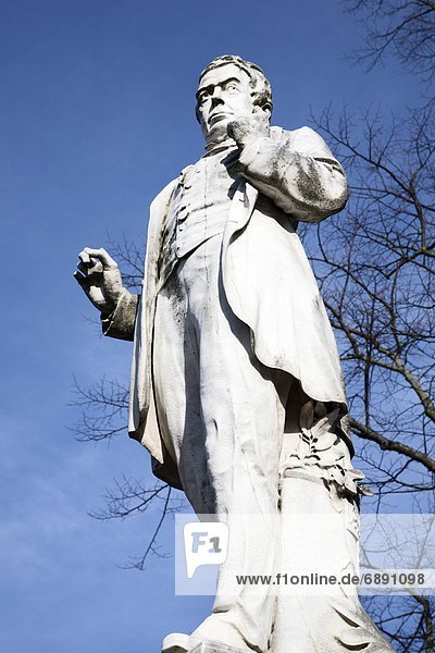 George Leeman statue  York  Yorkshire  England