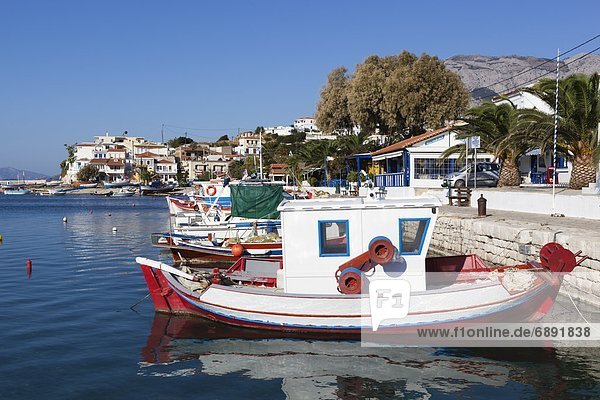Fischereihafen Fischerhafen Ägäische Inseln Griechenland Samos