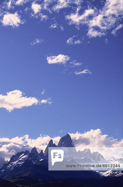 Fitz Roy  Cerro Fitzroy Cerro Chaltén  FitzRoy  Argentinien  Patagonien