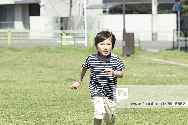 Junge - Person  rennen