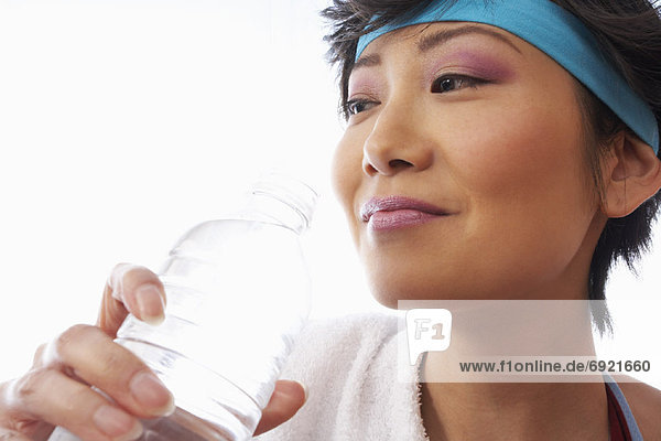 Wasser  Portrait  Frau  trinken  Flasche