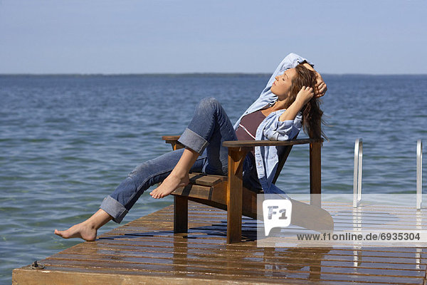Wasser  Frau  Entspannung  Dock