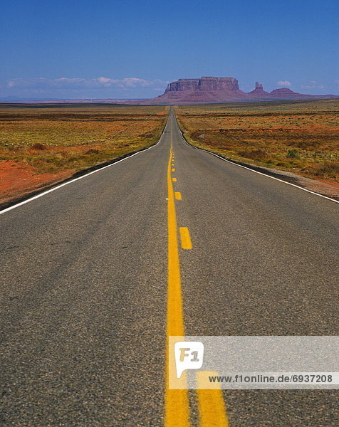 Single Road Toward to Monument Valley
