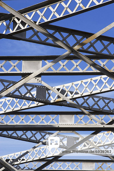 Brücke  Stahlträger  Träger  Balken  Stahl