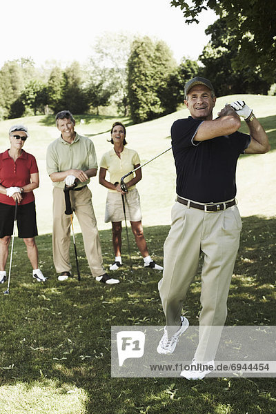 Mensch  Menschen  Menschengruppe  Menschengruppen  Gruppe  Gruppen  Golfsport  Golf  spielen