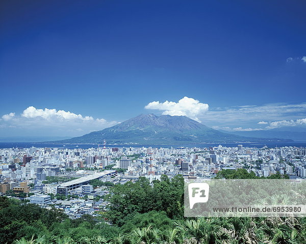 Kagoshima city and Mt Sakurajima  Kagoshima Prefecture  Kyushu  Japan
