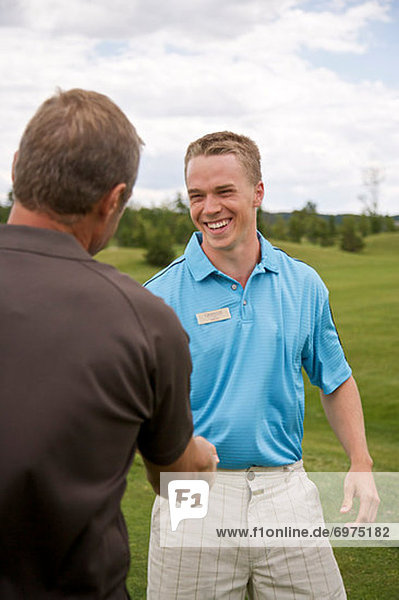 Mann  Golfsport  Golf  Kanada  Kurs  Ontario  schütteln